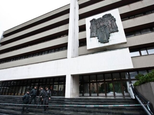 Vyšetrovatelia Čurilla a Ďurka nie sú spokojní s výškou odškodného, chystajú súdnu žalobu